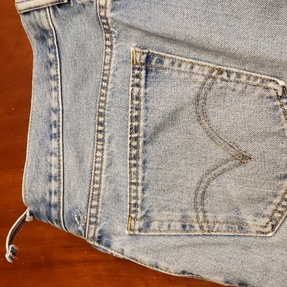 Levi's 560 Comfort Fit 36x30 Distressed - Picture 12 of 15